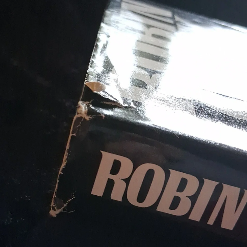Robin Cook 'Acceptable Risk' Hardcopy Edition - Picture 3 of 4